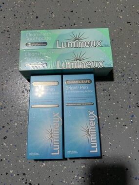 Lumineux Blue Bright2 Pen & Green Clean & Fresh Toothpaste Duo